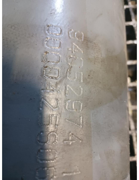 Liebherr R922 LC / R922 NLC / R922 SLC / R922 XLC - Хидравличен цилиндър: снимка 2 Liebherr R922 LC / R922 NLC / R922 SLC / R922 XLC - Хидравличен цилиндър: снимка 2