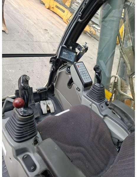 Liebherr R926 LC - Верижен багер: снимка 4 Liebherr R926 LC - Верижен багер: снимка 4