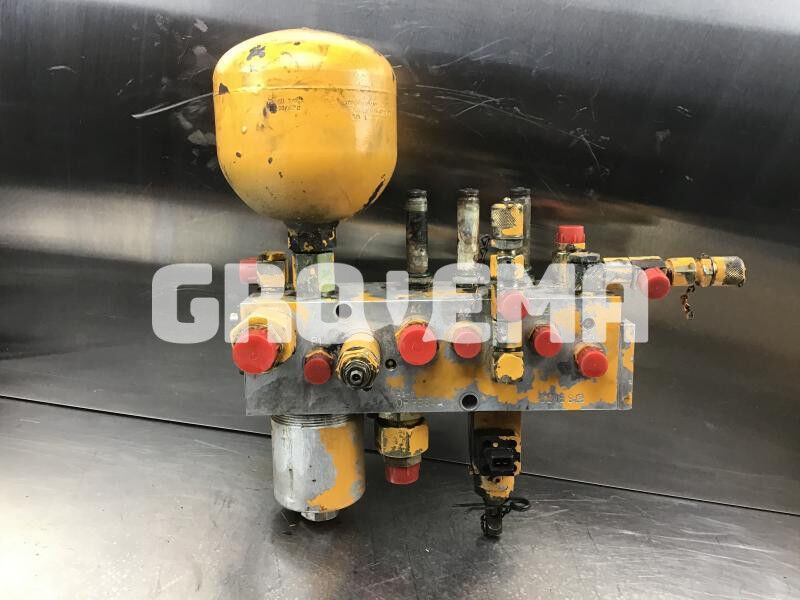 Liebherr R934B / R974B / R974 / R964B - Хидравлика: снимка 1 Liebherr R934B / R974B / R974 / R964B - Хидравлика: снимка 1