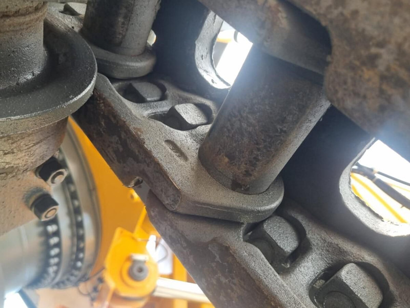 Liebherr R954C - Багер за манипулиране на материали: снимка 5 Liebherr R954C - Багер за манипулиране на материали: снимка 5