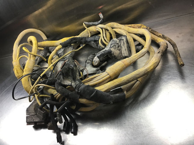 Liebherr R966 HD - Кабели/ Жици: снимка 3 Liebherr R966 HD - Кабели/ Жици: снимка 3