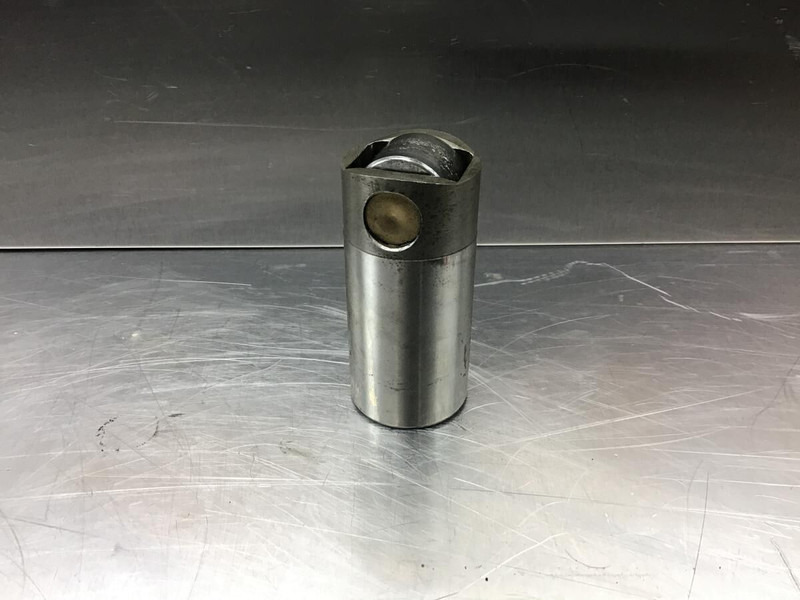 Liebherr Roller Tappet 10153536 - Двигател и части: снимка 1 Liebherr Roller Tappet 10153536 - Двигател и части: снимка 1