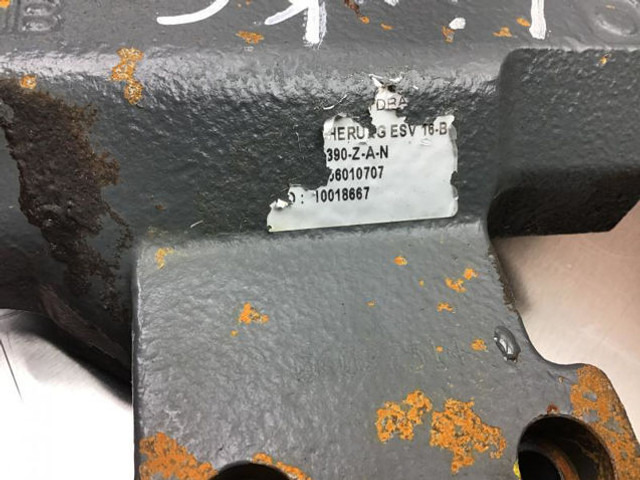 Liebherr Safety Valve - Клапа: снимка 3 Liebherr Safety Valve - Клапа: снимка 3