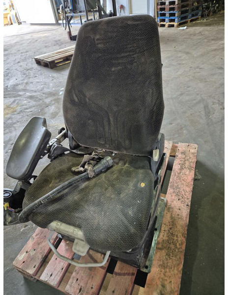 Liebherr Seating - Седалка: снимка 2 Liebherr Seating - Седалка: снимка 2