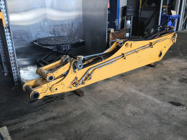 Liebherr Stick 3,9 M - Каросерия и екстериор: снимка 1 Liebherr Stick 3,9 M - Каросерия и екстериор: снимка 1