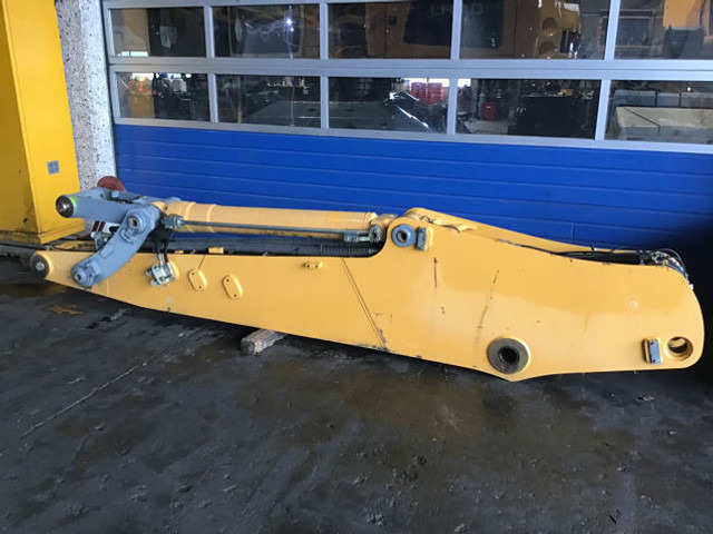 Liebherr Stick 3 M - Каросерия и екстериор: снимка 1 Liebherr Stick 3 M - Каросерия и екстериор: снимка 1