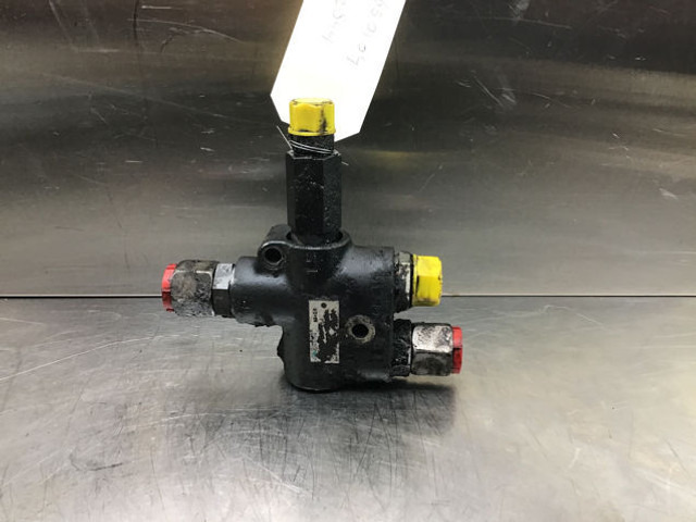 Liebherr Valve - Клапа: снимка 3 Liebherr Valve - Клапа: снимка 3