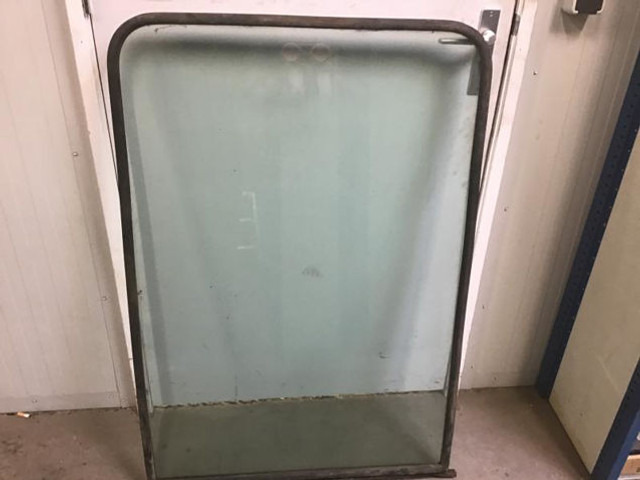Liebherr Window Glass - Стъкло и части: снимка 1 Liebherr Window Glass - Стъкло и части: снимка 1