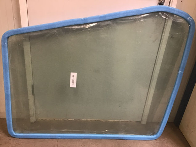 Liebherr Window Glass - Стъкло и части: снимка 2 Liebherr Window Glass - Стъкло и части: снимка 2