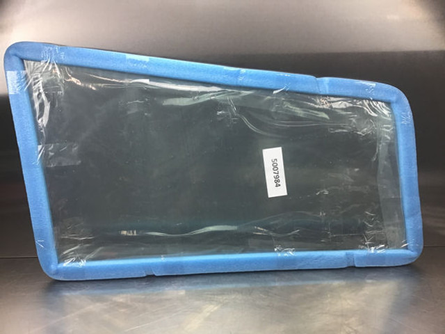 Liebherr Window Glass - Стъкло и части: снимка 1 Liebherr Window Glass - Стъкло и части: снимка 1