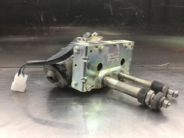 Liebherr Wiper Motor - Чистачка: снимка 2 Liebherr Wiper Motor - Чистачка: снимка 2