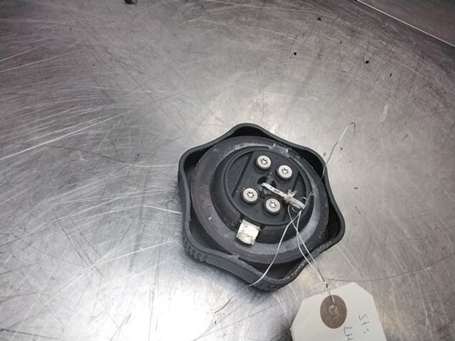 Liebherr lockable tank cap - Горивна система: снимка 2 Liebherr lockable tank cap - Горивна система: снимка 2