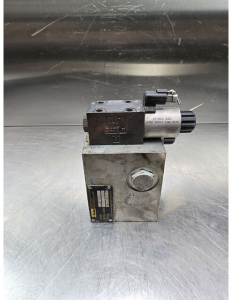 Parker Valveblock - Хидравлика: снимка 1 Parker Valveblock - Хидравлика: снимка 1