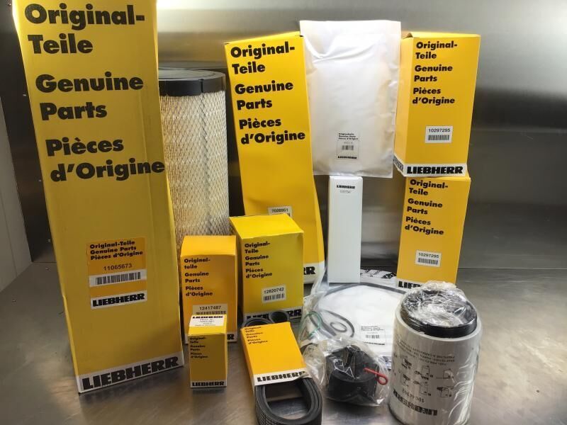 Liebherr Service Kit 2000 hours R906/R916/R926 - Резервни части: снимка 1 Liebherr Service Kit 2000 hours R906/R916/R926 - Резервни части: снимка 1