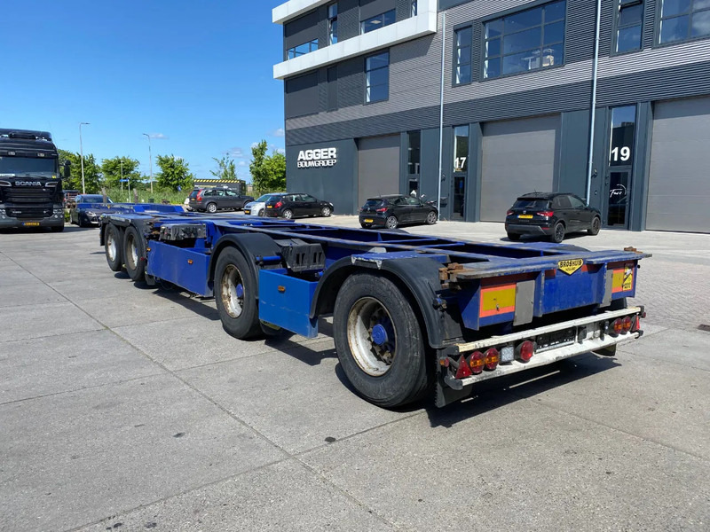 Broshuis 2Connect 2AKCC / 4 Axles / 3x Steering Axle / 2x Lift Axle - Контейнеровоз/ Сменна каросерия полуремарке: снимка 3 Broshuis 2Connect 2AKCC / 4 Axles / 3x Steering Axle / 2x Lift Axle - Контейнеровоз/ Сменна каросерия полуремарке: снимка 3