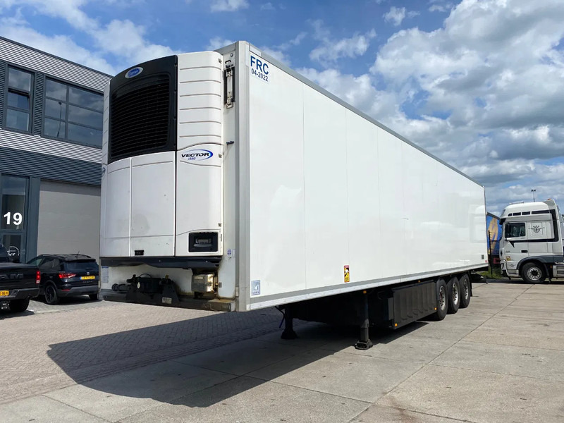 Kögel S24-4 Frigo / Vector 1350 / SAF + Disc / 1x Lift Axle - Рефрижератор полуремарке: снимка 4 Kögel S24-4 Frigo / Vector 1350 / SAF + Disc / 1x Lift Axle - Рефрижератор полуремарке: снимка 4