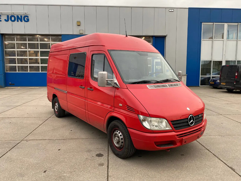 Mercedes-Benz Sprinter 311 CDI-D - Товарен бус: снимка 3 Mercedes-Benz Sprinter 311 CDI-D - Товарен бус: снимка 3