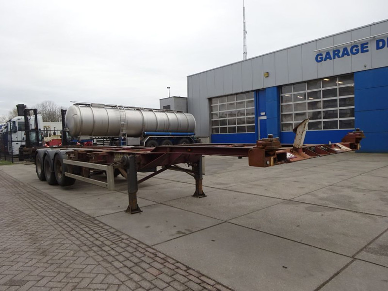 Renders ROC 12.27 Container Chassis / SAF + DRUM / Lift Axle - Контейнеровоз/ Сменна каросерия полуремарке: снимка 3 Renders ROC 12.27 Container Chassis / SAF + DRUM / Lift Axle - Контейнеровоз/ Сменна каросерия полуремарке: снимка 3