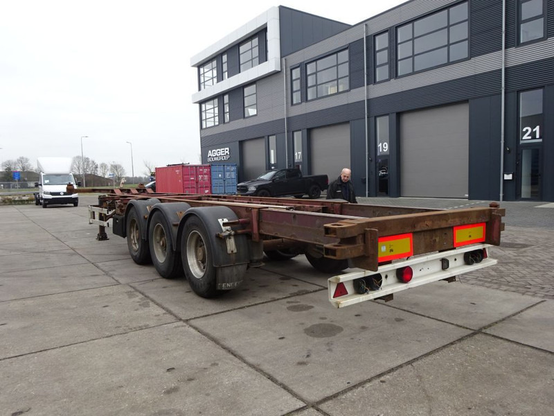 Renders ROC 12.27 Container Chassis / SAF + DRUM - Контейнеровоз/ Сменна каросерия полуремарке: снимка 3 Renders ROC 12.27 Container Chassis / SAF + DRUM - Контейнеровоз/ Сменна каросерия полуремарке: снимка 3