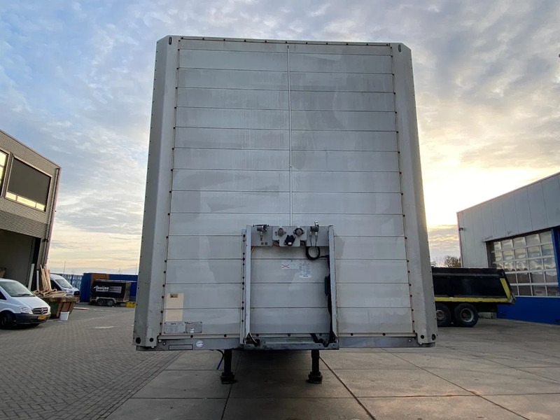 Schmitz Cargobull SKO24 / Closed Box / SAF + Disc - Затворена каросерия полуремарке: снимка 4 Schmitz Cargobull SKO24 / Closed Box / SAF + Disc - Затворена каросерия полуремарке: снимка 4