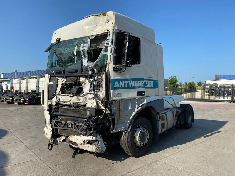 DAF XF 106.460 SC / Damaged / Stand Airco - Влекач: снимка 3 DAF XF 106.460 SC / Damaged / Stand Airco - Влекач: снимка 3