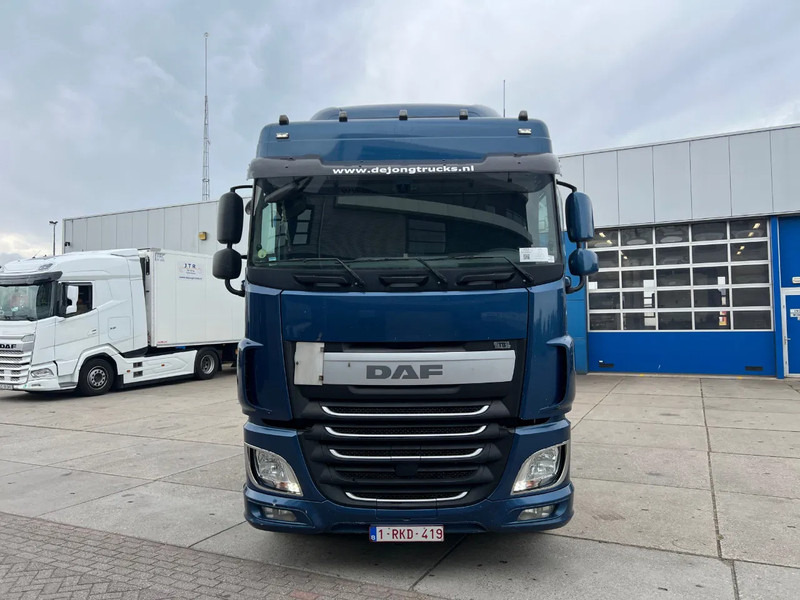 DAF XF 106.460 SC / Manual Gearbox / 2x Big Fuel Tank - Влекач: снимка 2 DAF XF 106.460 SC / Manual Gearbox / 2x Big Fuel Tank - Влекач: снимка 2