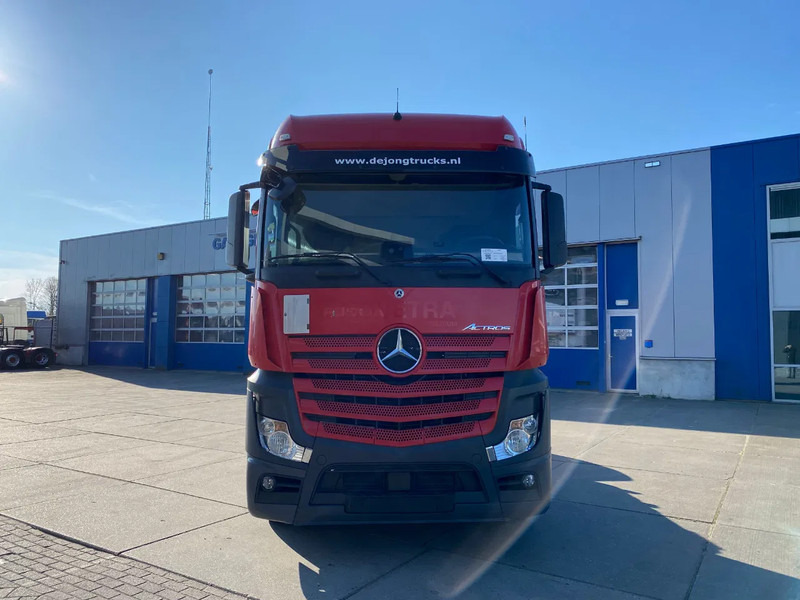 Mercedes-Benz Actros 1945 / StreamSpace / Hydraulic / Automatic - Влекач: снимка 2 Mercedes-Benz Actros 1945 / StreamSpace / Hydraulic / Automatic - Влекач: снимка 2