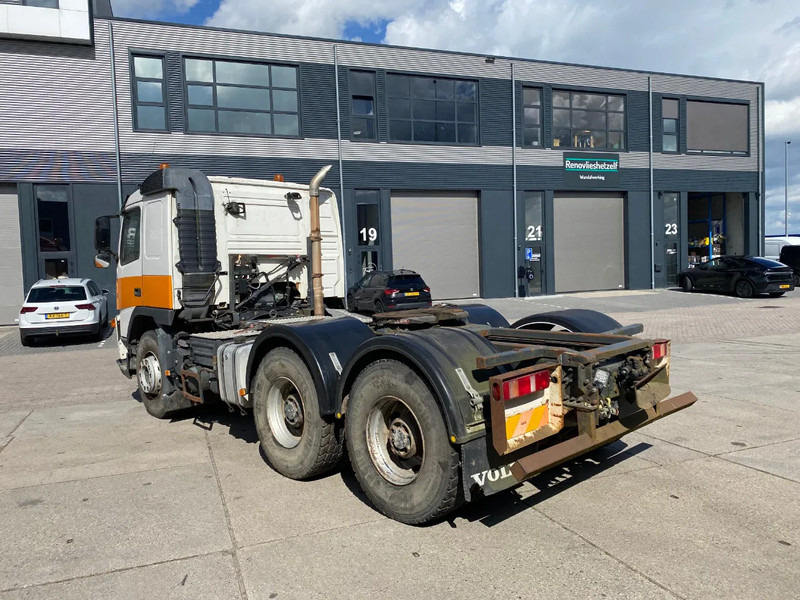 Volvo FM 440 6x4 / Hooklift and Tractor / Hub Reduction - Влекач: снимка 4 Volvo FM 440 6x4 / Hooklift and Tractor / Hub Reduction - Влекач: снимка 4