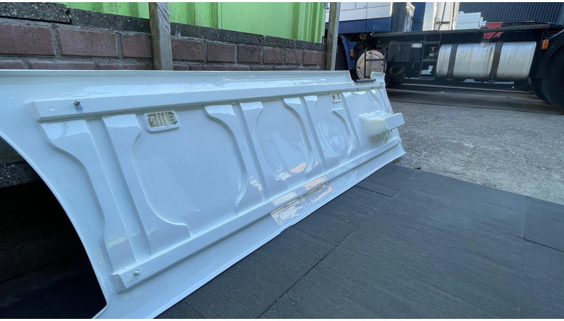 Scania Side Skirt Scania zijskirts - Аеродинамика/ Спойлер за Камион: снимка 4 Scania Side Skirt Scania zijskirts - Аеродинамика/ Спойлер за Камион: снимка 4