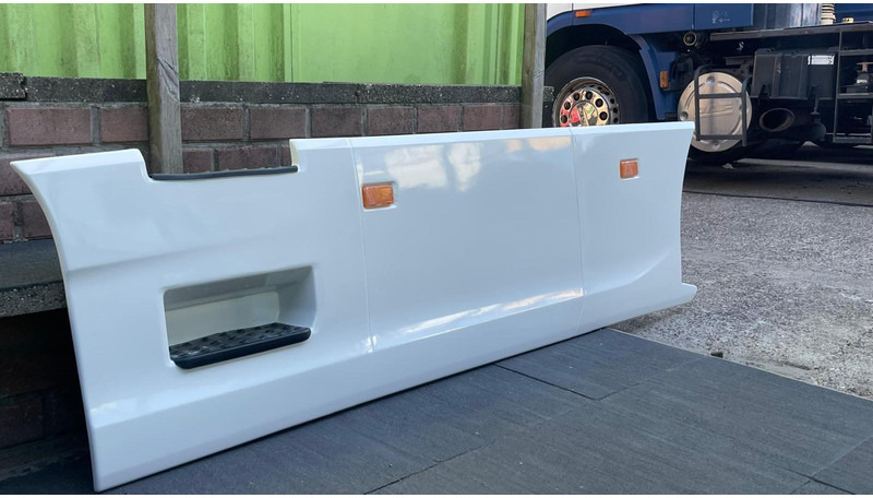 Scania Side Skirt Scania zijskirts - Аеродинамика/ Спойлер за Камион: снимка 2 Scania Side Skirt Scania zijskirts - Аеродинамика/ Спойлер за Камион: снимка 2