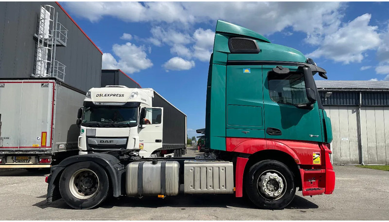 Mercedes-Benz Actros 1845 RETARDER - Влекач: снимка 4 Mercedes-Benz Actros 1845 RETARDER - Влекач: снимка 4