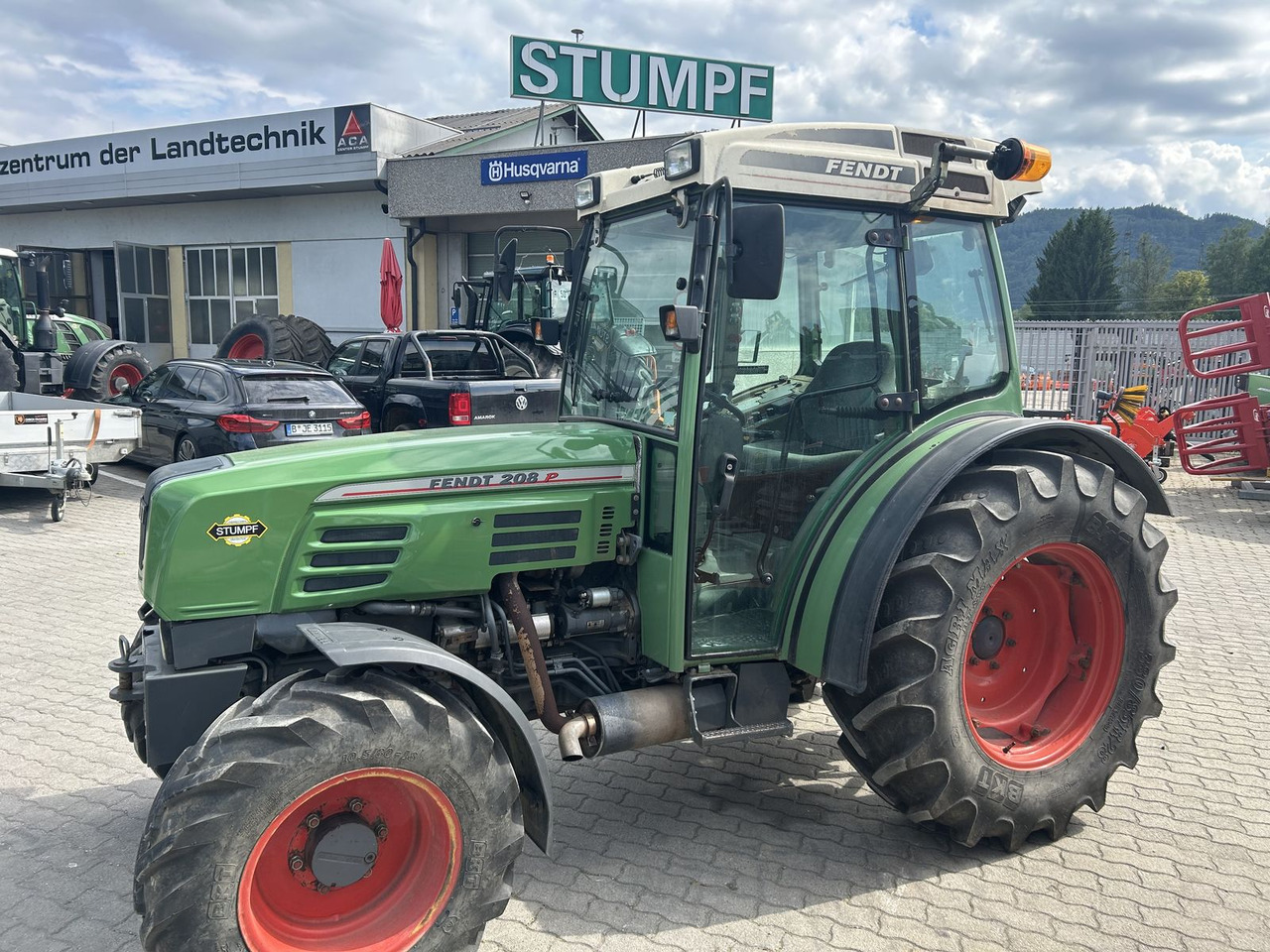 Fendt Farmer 208 PA - Трактор: снимка 4 Fendt Farmer 208 PA - Трактор: снимка 4