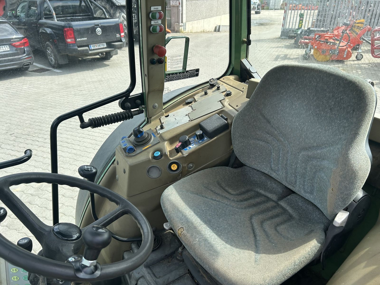 Fendt Farmer 208 PA - Трактор: снимка 5 Fendt Farmer 208 PA - Трактор: снимка 5