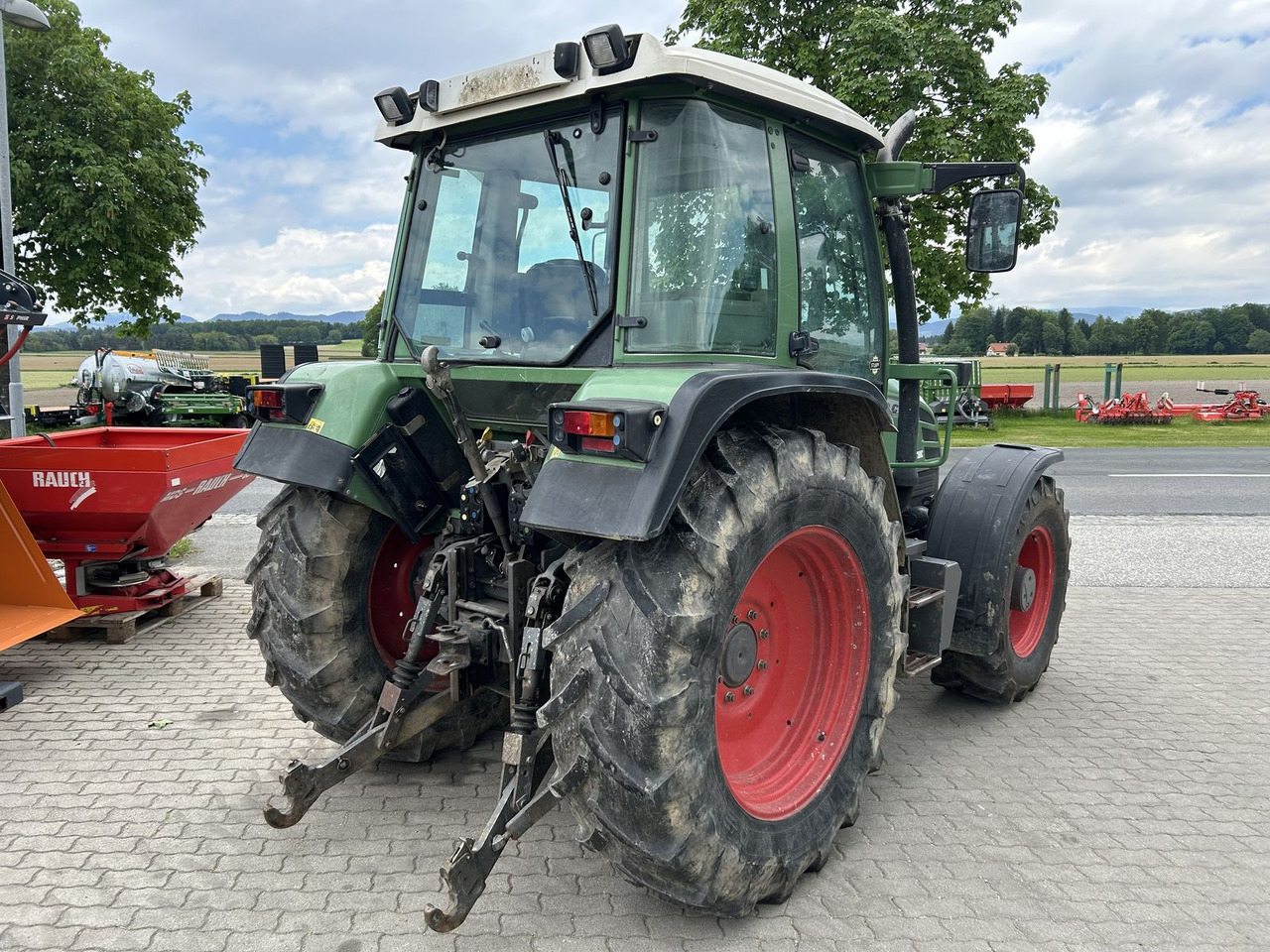 Fendt Farmer 309 CA - Трактор: снимка 3 Fendt Farmer 309 CA - Трактор: снимка 3