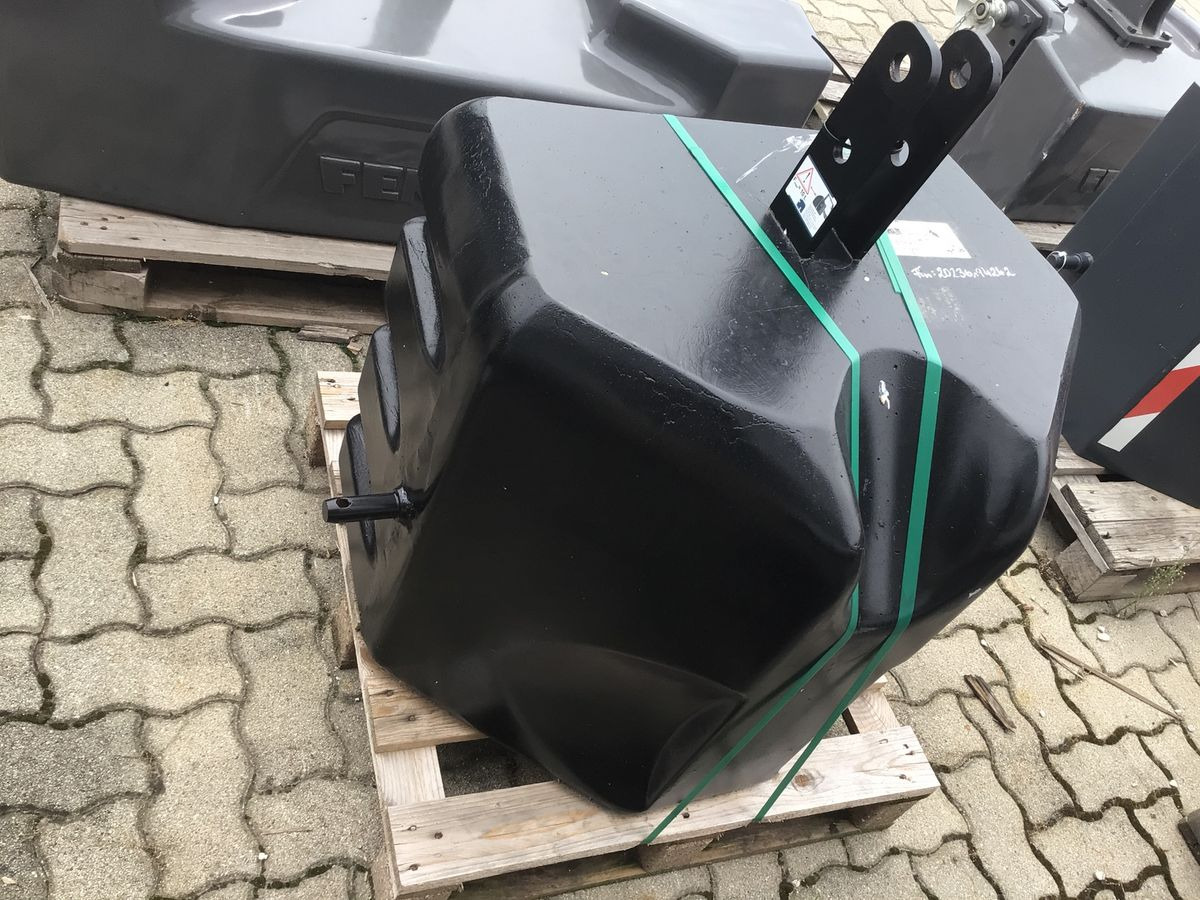 Fliegl 600kg - Противовес: снимка 2 Fliegl 600kg - Противовес: снимка 2