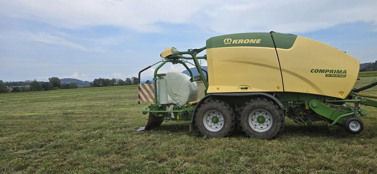 Krone Comprima CV150XC PLUS - Рулонна сламопреса: снимка 3 Krone Comprima CV150XC PLUS - Рулонна сламопреса: снимка 3