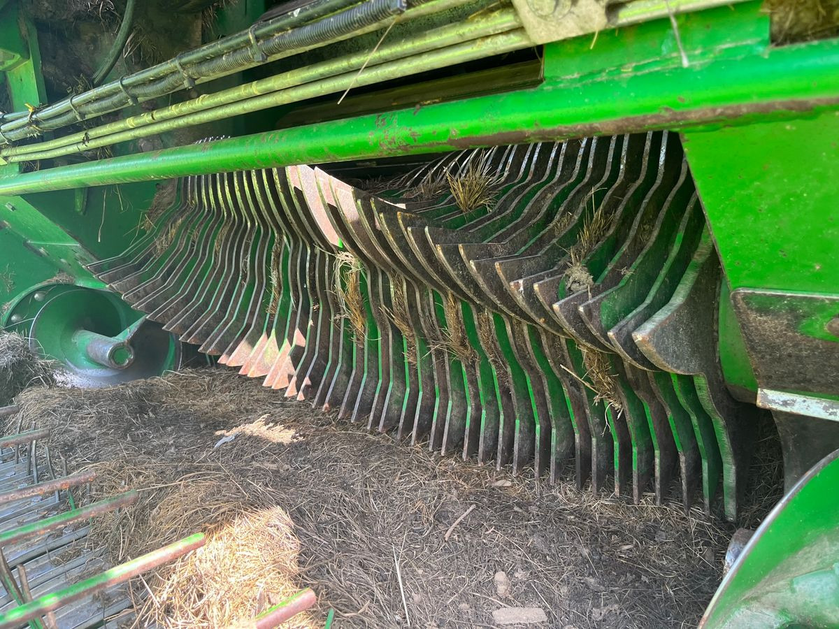 McHale V660 - Рулонна сламопреса: снимка 2 McHale V660 - Рулонна сламопреса: снимка 2