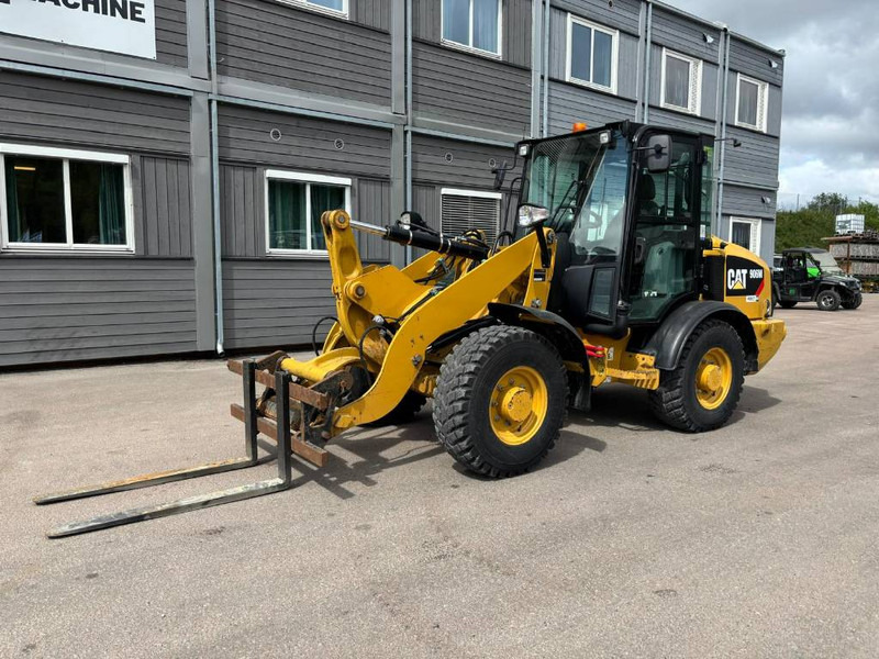 Cat 906M - Колесен товарач: снимка 1 Cat 906M - Колесен товарач: снимка 1