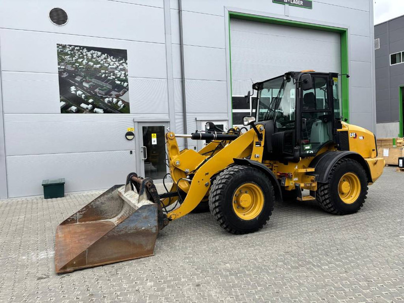 Cat 908 M - Колесен товарач: снимка 1 Cat 908 M - Колесен товарач: снимка 1