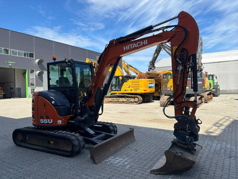 Hitachi ZX 55 U-6 CLR - Мини багер: снимка 2 Hitachi ZX 55 U-6 CLR - Мини багер: снимка 2