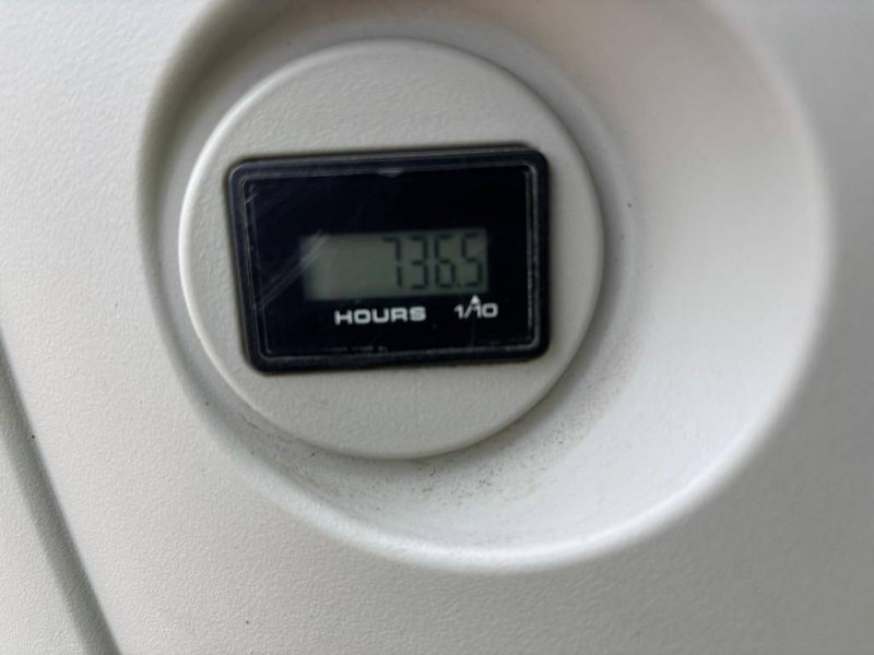 Kobelco SK 75 SR-3E - Мини багер: снимка 5 Kobelco SK 75 SR-3E - Мини багер: снимка 5