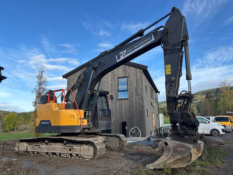 Volvo ECR 235 EL - Верижен багер: снимка 2 Volvo ECR 235 EL - Верижен багер: снимка 2