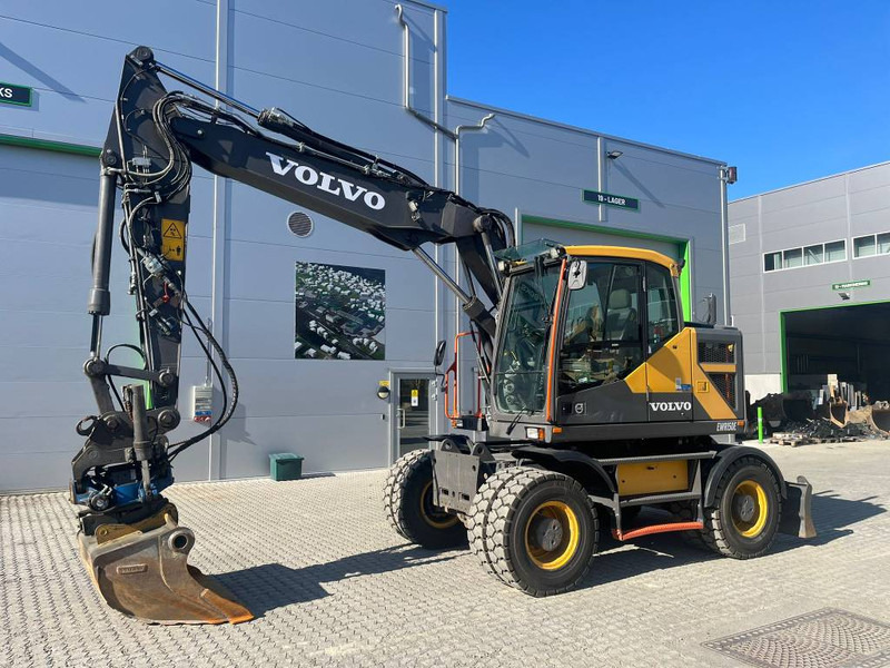 Volvo EWR 150 E - Колесен багер: снимка 1 Volvo EWR 150 E - Колесен багер: снимка 1