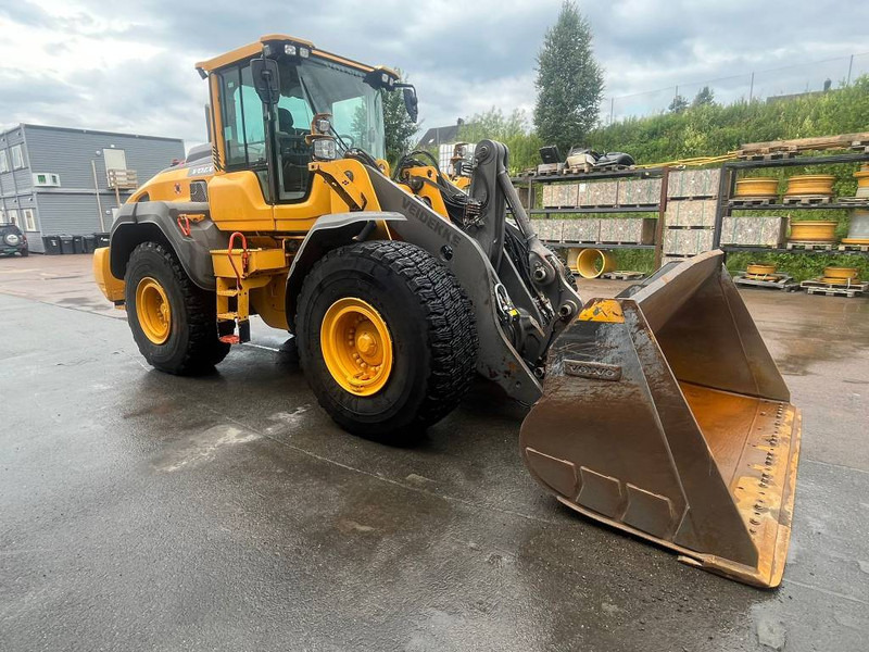 Volvo L 110 H - Колесен товарач: снимка 2 Volvo L 110 H - Колесен товарач: снимка 2