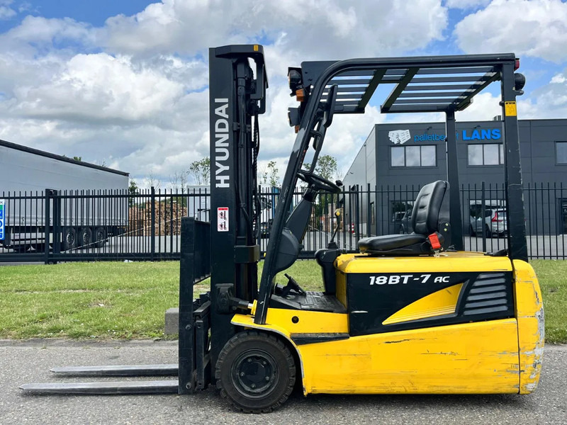 Hyundai 18BT-7 - Електрокар: снимка 2 Hyundai 18BT-7 - Електрокар: снимка 2