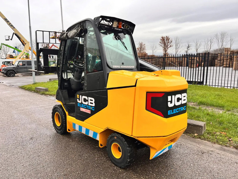 JCB TLT30-19E - Телескопичен колесен товарач: снимка 5 JCB TLT30-19E - Телескопичен колесен товарач: снимка 5