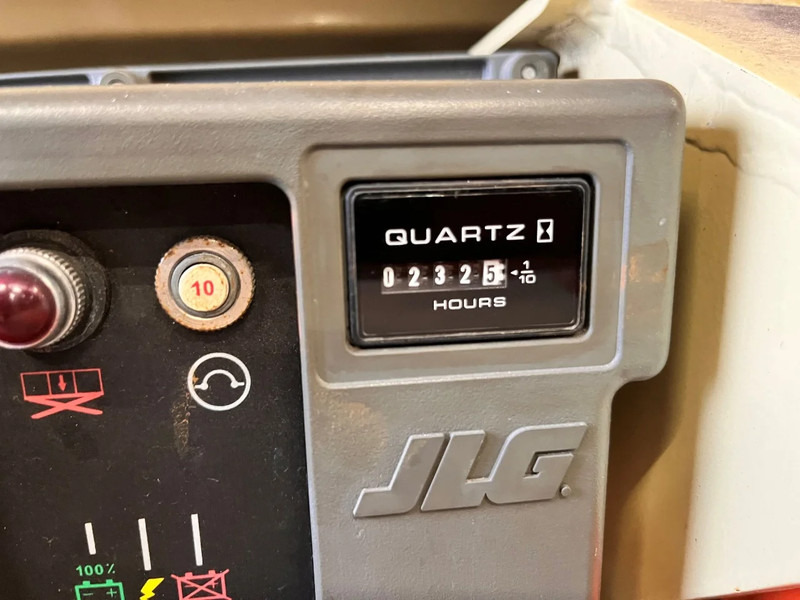 Ножична работна платформа JLG 3246ES: снимка 6