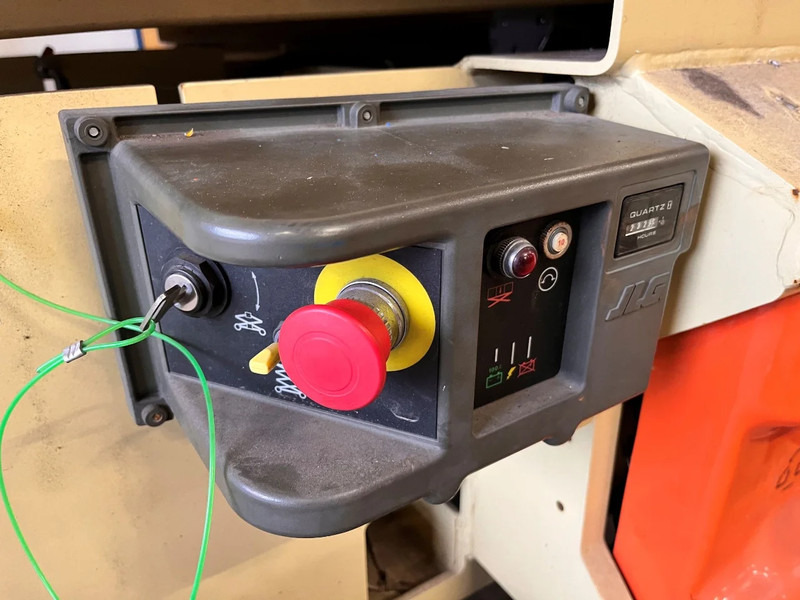 JLG 3246ES - Ножична работна платформа: снимка 5 JLG 3246ES - Ножична работна платформа: снимка 5