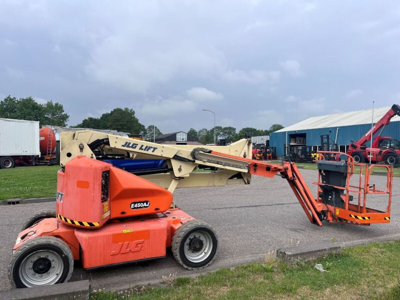 JLG E450AJ - Артикулираща платформа: снимка 5 JLG E450AJ - Артикулираща платформа: снимка 5