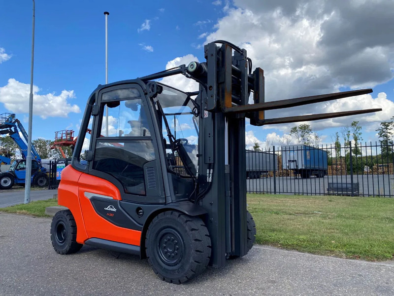 Linde H30D-01 - Дизелов мотокар: снимка 1 Linde H30D-01 - Дизелов мотокар: снимка 1